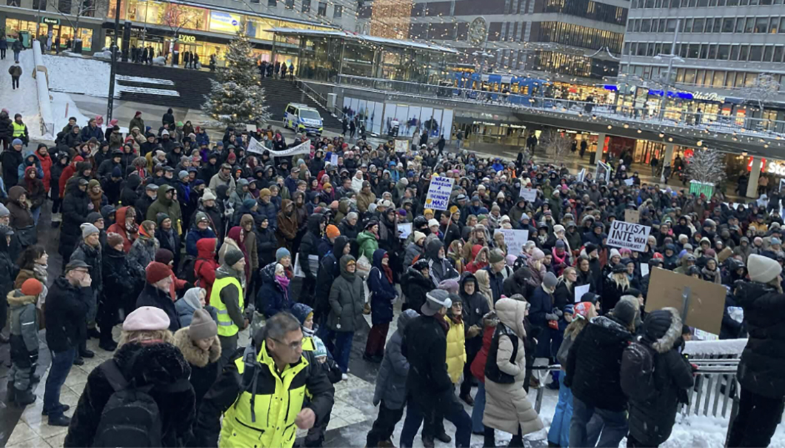 Kritiken mot utvisningarna – ljuset i ett mörkt politiskt spel