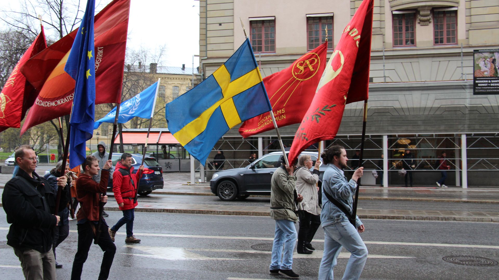 Studie: Svenska flaggan kan minska politiskt hat