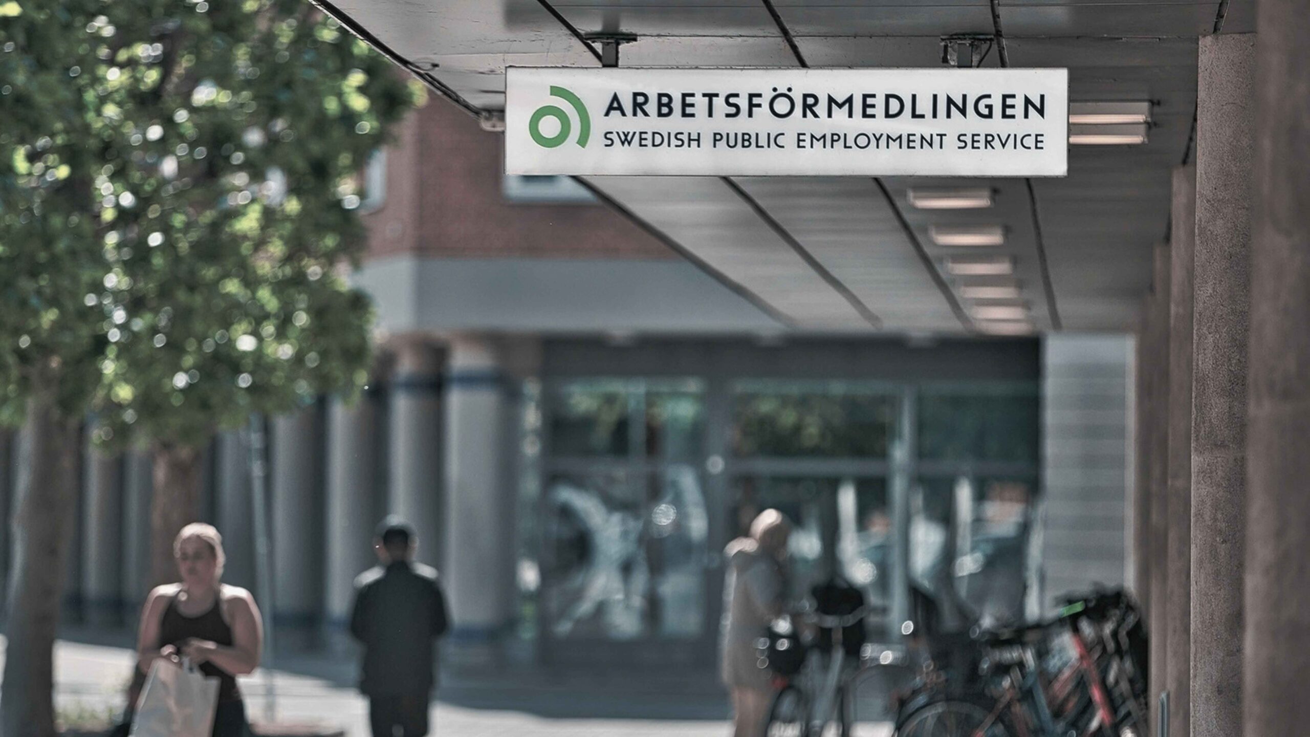 Två av tre vill kunna byta jobb – men jobben har blivit färre